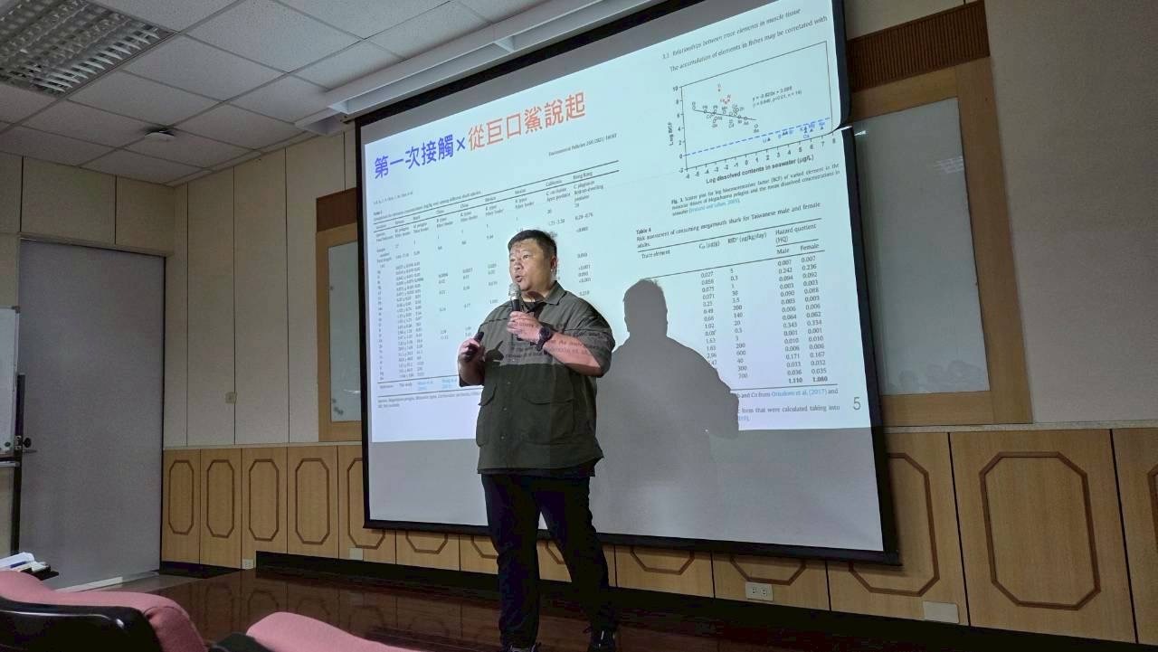 專題演講 - 國立高雄科技大學水圈學院水產科技博士班 王明煌 助理教授演講(另開新視窗/jpeg檔)圖片