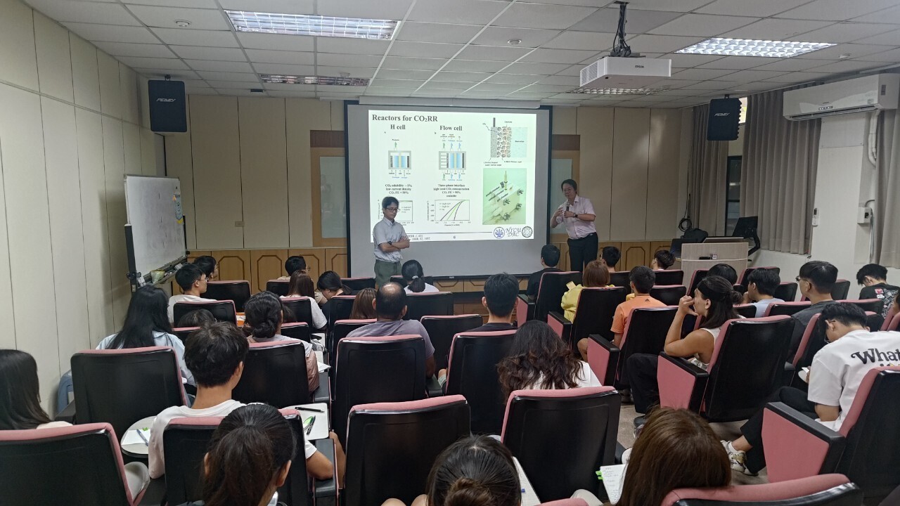 書報討論-國立陽明交通大學應用化學系 洪崧富教授演講(另開新視窗/jpg檔)圖片