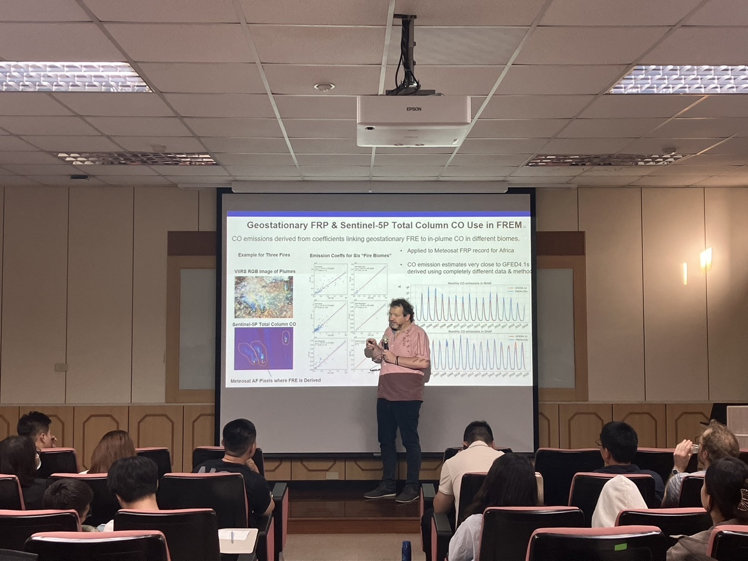 書報討論- Dept. of Geography, King’s College London UK Martin J. Wooster Professor(另開新視窗/jpg檔)圖片