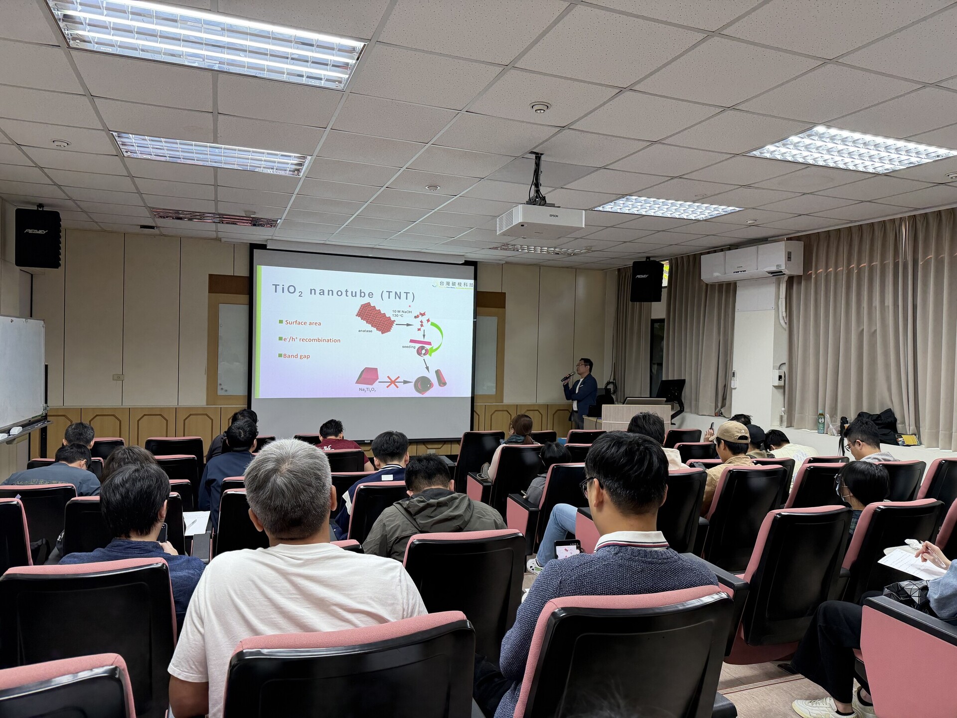 專題演講 -台灣碳梭科技股份有限公司 蔡政諺 執行長演講(另開新視窗/jpeg檔)圖片